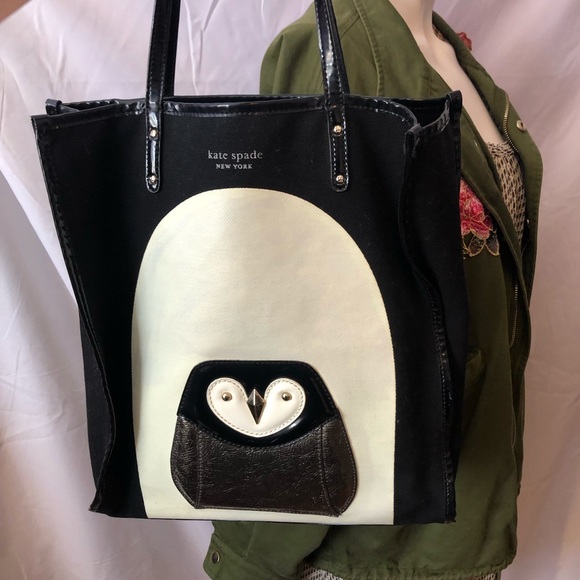 The coolest! Kate spade penguin tote bag - Picture 14 of 14